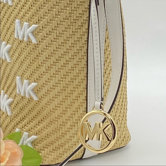 MICHAEL KORS STRAW PYTHON CAPSULE EDEN MD MESSENGR - Picture 14 of 16